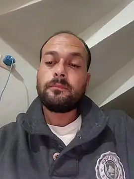 Snapshot of expenser37 chatting on November 28, 2025, 9:28 pm expenser37 online show from November 28, 2025, 9:28 pm