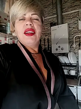 Snapshot of MilkySky chatting on November 9, 2025, 4:05 pm MilkySky online show from November 9, 2025, 4:05 pm