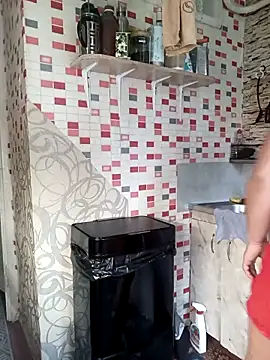 Snapshot of MilkySky chatting on November 10, 2025, 7:07 am MilkySky online show from November 10, 2025, 7:07 am