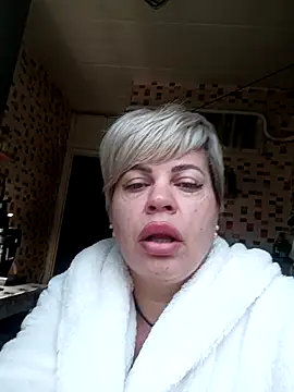 Snapshot of MilkySky chatting on November 14, 2025, 10:25 am MilkySky online show from November 14, 2025, 10:25 am