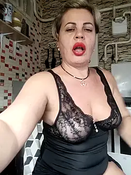 Snapshot of MilkySky chatting on December 1, 2025, 10:37 pm MilkySky online show from December 1, 2025, 10:37 pm