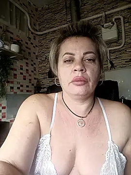 Snapshot of MilkySky chatting on January 10, 2026, 5:42 am MilkySky online show from January 10, 2026, 5:42 am