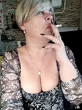 Snapshot of MilkySky chatting on February 13, 2026, 9:05 am MilkySky online show from February 13, 2026, 9:05 am