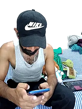 Snapshot of Barbanegra91mx chatting on July 15, 2026, 1:22 am Barbanegra91mx online show from July 15, 2026, 1:22 am