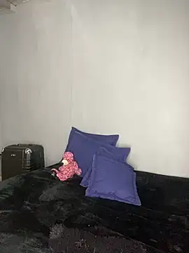 melani ferraraa  online show from April 4, 2026, 5:16 am