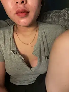 lylyyou online show from December 16, 2025, 1:05 pm