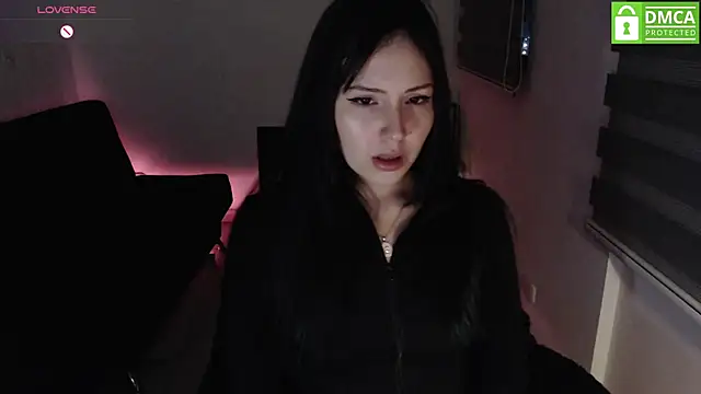 Snapshot of just_meko chatting on May 1, 2026, 3:33 am just meko online show from May 1, 2026, 3:33 am