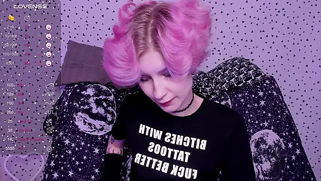 Angel Julles online show from April 23, 2026, 3:08 am