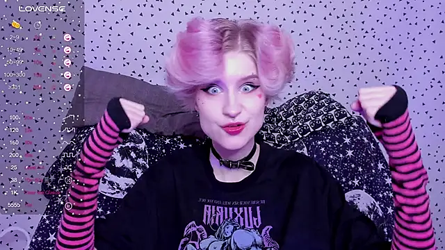 Angel Julles online show from May 1, 2026, 3:44 am