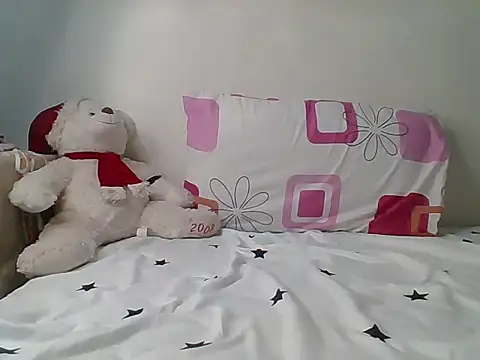 Petite baby5 online show from February 20, 2026, 5:13 pm