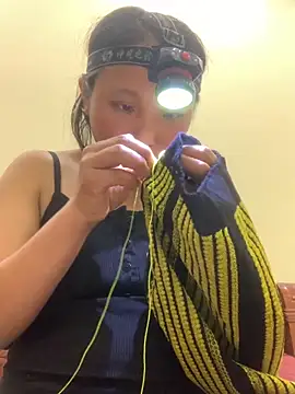 bi-bo123 online show from November 4, 2025, 12:37 pm