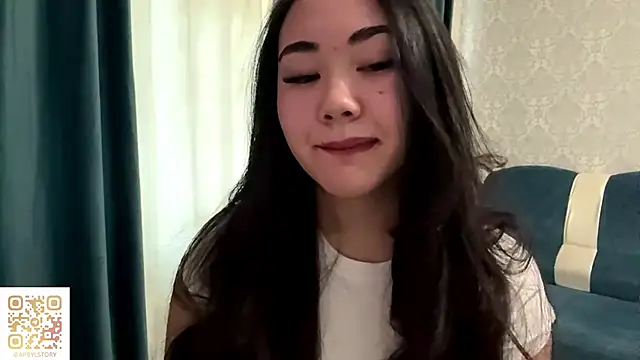 APRYLSUN online show from November 15, 2025, 11:07 am