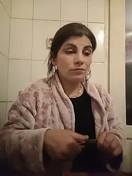 SoniaDumont online show from November 22, 2025, 3:33 pm