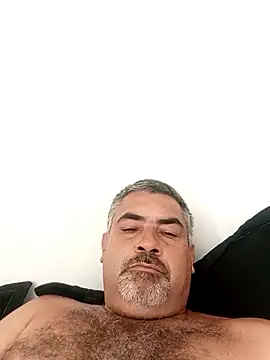 Snapshot of Ricardotarado chatting on December 4, 2025, 12:03 pm Ricardotarado online show from December 4, 2025, 12:03 pm