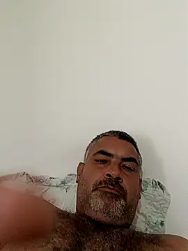 Snapshot of Ricardotarado chatting on December 17, 2025, 12:55 pm Ricardotarado online show from December 17, 2025, 12:55 pm