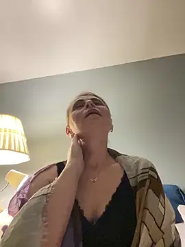 ToriLove777 online show from November 6, 2025, 6:47 am