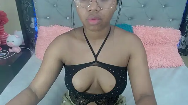 Snapshot of valentinavega18x chatting on February 8, 2026, 3:21 am valentinavega18x online show from February 8, 2026, 3:21 am