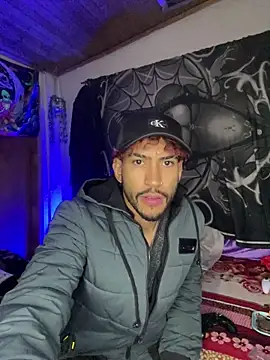 Snapshot of 3v1l chatting on November 21, 2025, 8:07 pm 3v1l online show from November 21, 2025, 8:07 pm