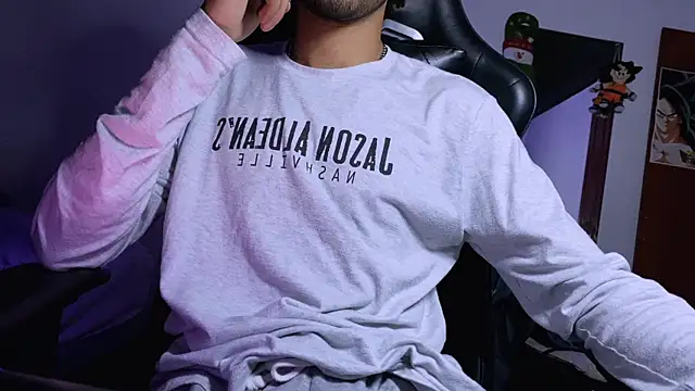 Snapshot of 3v1l chatting on December 3, 2025, 1:35 am 3v1l online show from December 3, 2025, 1:35 am