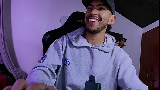 Snapshot of 3v1l chatting on January 31, 2026, 11:14 pm 3v1l online show from January 31, 2026, 11:14 pm