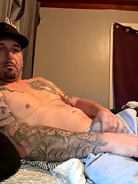 Snapshot of RobsBigD chatting on November 18, 2025, 6:01 pm RobsBigD online show from November 18, 2025, 6:01 pm