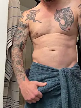 Snapshot of RobsBigD chatting on November 23, 2025, 4:51 pm RobsBigD online show from November 23, 2025, 4:51 pm