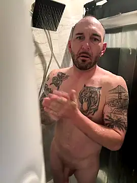 Snapshot of RobsBigD chatting on December 14, 2025, 2:44 pm RobsBigD online show from December 14, 2025, 2:44 pm