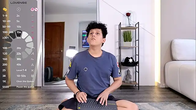 Snapshot of DamianVice chatting on November 1, 2025, 2:08 pm DamianVice online show from November 1, 2025, 2:08 pm