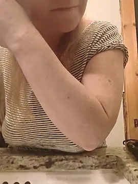 LexyLay online show from March 30, 2026, 2:29 pm