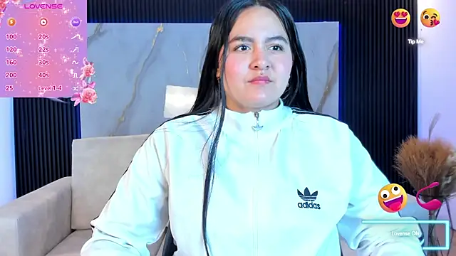 Snapshot of Ava-miller chatting on November 11, 2025, 11:32 am Ava-miller online show from November 11, 2025, 11:32 am