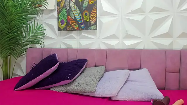 Anggie Miller online show from January 10, 2026, 11:12 am