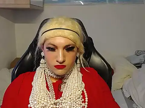 Snapshot of VanesaCrossic chatting on December 23, 2025, 9:07 am VanesaCrossic online show from December 23, 2025, 9:07 am