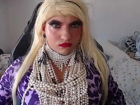 Snapshot of VanesaCrossic chatting on February 27, 2026, 10:15 am VanesaCrossic online show from February 27, 2026, 10:15 am