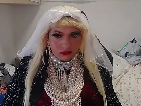 Snapshot of VanesaCrossic chatting on May 7, 2026, 8:31 am VanesaCrossic online show from May 7, 2026, 8:31 am