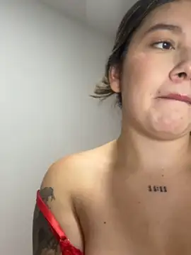 Eve Miiller online show from March 31, 2026, 4:24 am