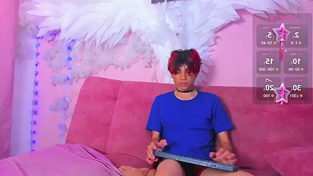 Snapshot of Leo_Glow chatting on January 9, 2026, 3:04 pm Leo Glow online show from January 9, 2026, 3:04 pm