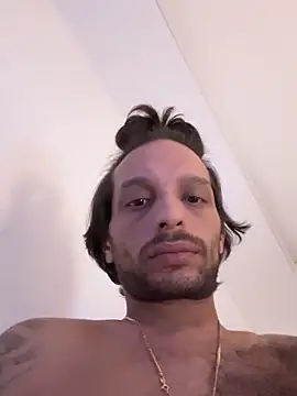 Snapshot of Zaskeee chatting on November 1, 2025, 2:24 am Zaskeee online show from November 1, 2025, 2:24 am