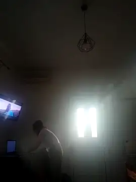 molly qu online show from November 3, 2025, 10:49 am