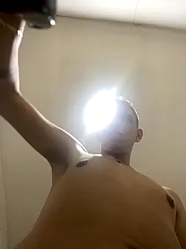 Dylams maja online show from December 17, 2025, 7:31 pm