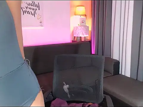 Snapshot of transSTARprincess chatting on November 18, 2025, 5:39 pm transSTARprincess online show from November 18, 2025, 5:39 pm