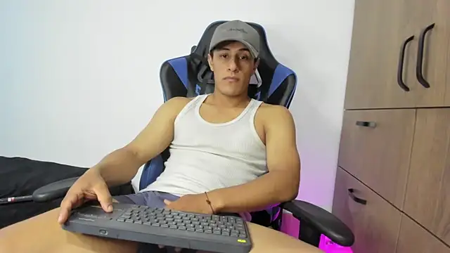 dorman boy online show from November 22, 2025, 3:33 pm