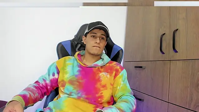 dorman boy online show from December 22, 2025, 3:36 am