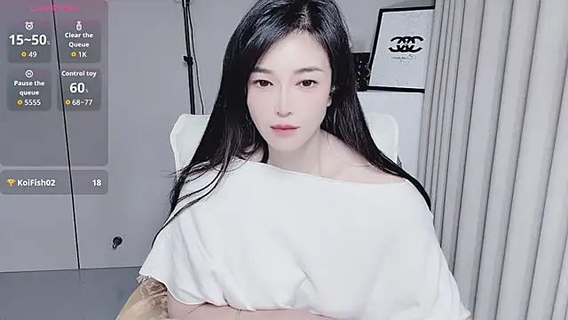 Snapshot of YunShan-33 chatting on November 18, 2025, 4:00 pm YunShan-33 online show from November 18, 2025, 4:00 pm