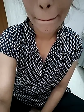 Snapshot of vijaylaxmi69 chatting on November 3, 2025, 4:19 pm vijaylaxmi69 online show from November 3, 2025, 4:19 pm