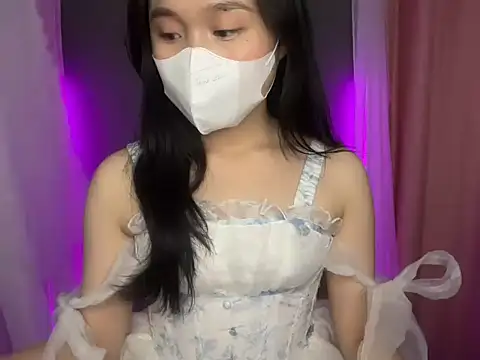 Snapshot of Pearlia-7 chatting on November 3, 2025, 6:58 am Pearlia-7 online show from November 3, 2025, 6:58 am