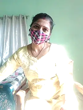 Snapshot of Divine_Lustt chatting on February 20, 2026, 9:10 am Divine Lustt online show from February 20, 2026, 9:10 am