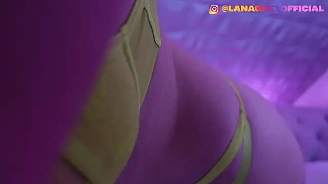 Lana-Grey online show from November 27, 2025, 9:39 pm