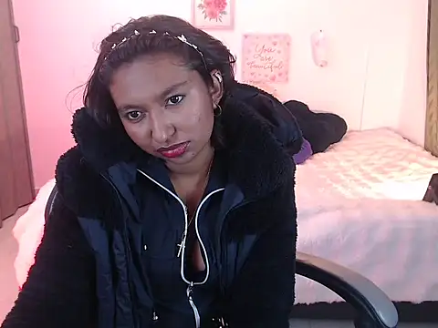 Samanta 777 online show from April 15, 2026, 4:41 am