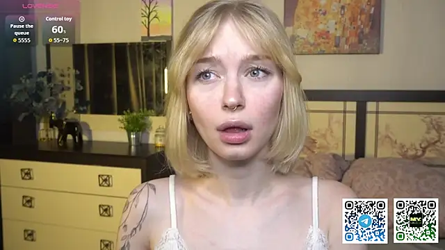 ShanelTunon online show from December 5, 2025, 7:10 pm