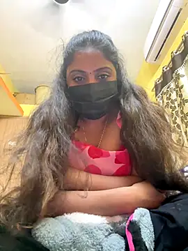 Snapshot of Tamil_Hot_Varshu chatting on December 15, 2025, 3:16 pm Tamil Hot Varshu online show from December 15, 2025, 3:16 pm